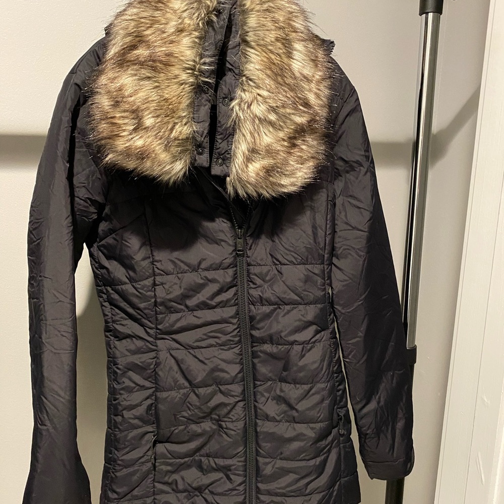 The North Face black light knee length puffer jacket with hood & detachable fur